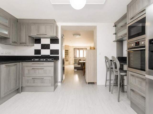 Maison de 4 pièces d'environ 76 m² à Croix — photo du bien