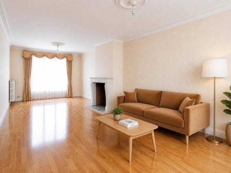 Maison de 195m² en vente à Poitiers Dunes/Dolmen — photo 1