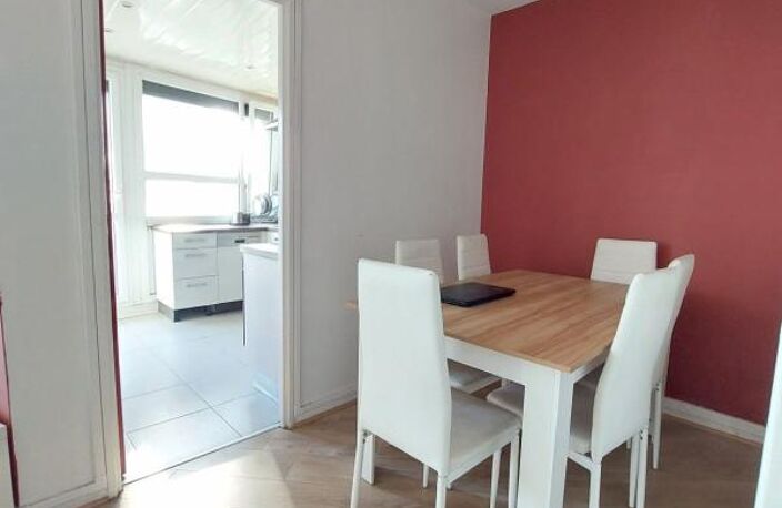 T3 — photo 3