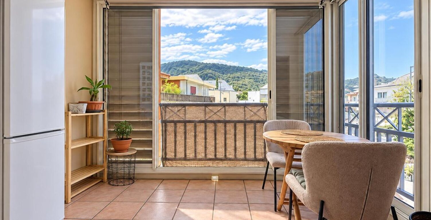 T2 SAINT DENIS (A PROXIMITE DU JARDIN DE L'ÉTAT) - Idéal investisseur — photo 1