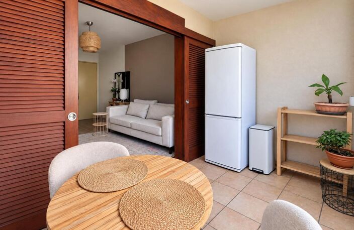 T2 SAINT DENIS (A PROXIMITE DU JARDIN DE L'ÉTAT) - Idéal investisseur — photo 3