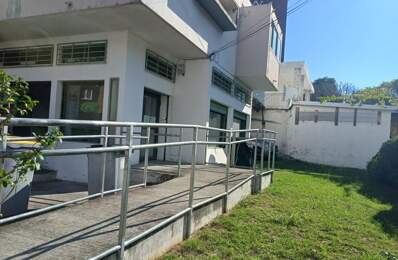 Local professionnel ou commercial 72 m² — photo du bien