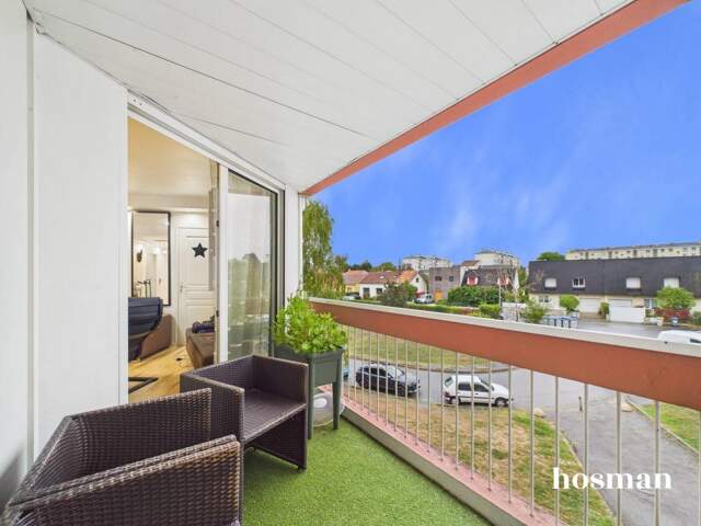 Appartement T4 de 80m² - Balcon et cave - Rue Emile Zola, Rezé — photo du bien