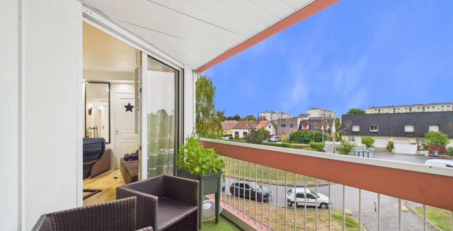 Appartement T4 de 80m² - Balcon et cave - Rue Emile Zola, Rezé — photo 1