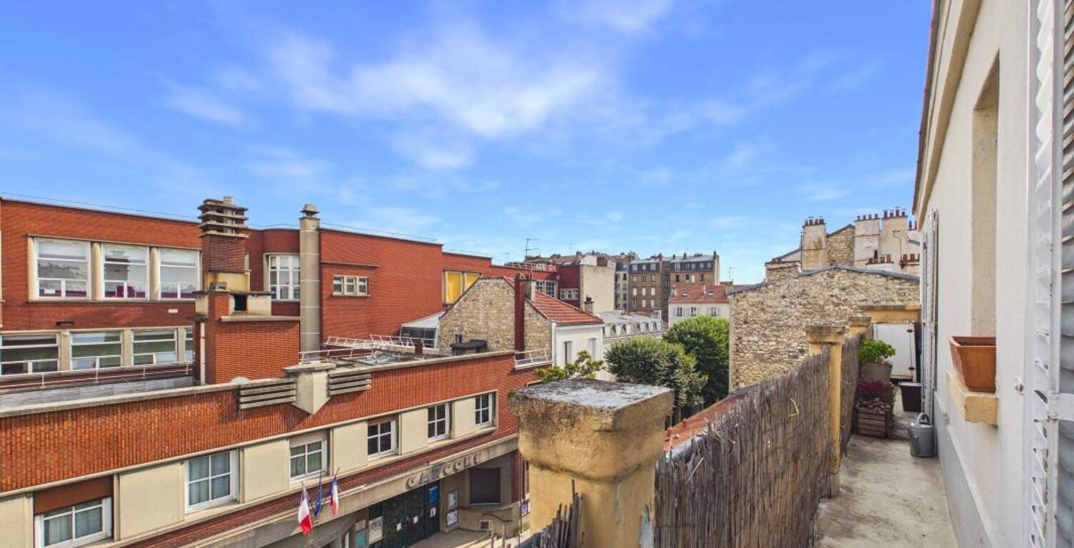 Coup de coeur 3 pièces de 64m² - Dernier étage avec bon DPE - triple exposition - Rue du Docteur Lebel, Vincennes — photo 1