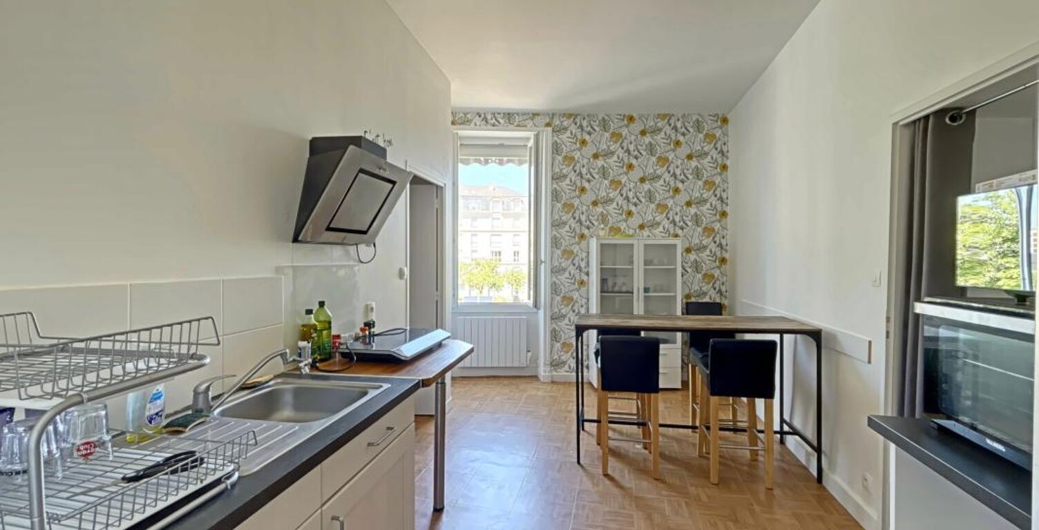 Appartement à vendre en centre ville de La Roche sur Yon — photo 1