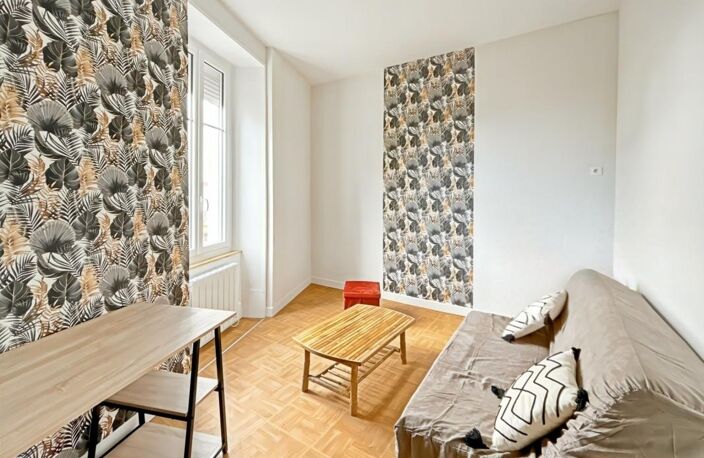 Appartement à vendre en centre ville de La Roche sur Yon — photo 2