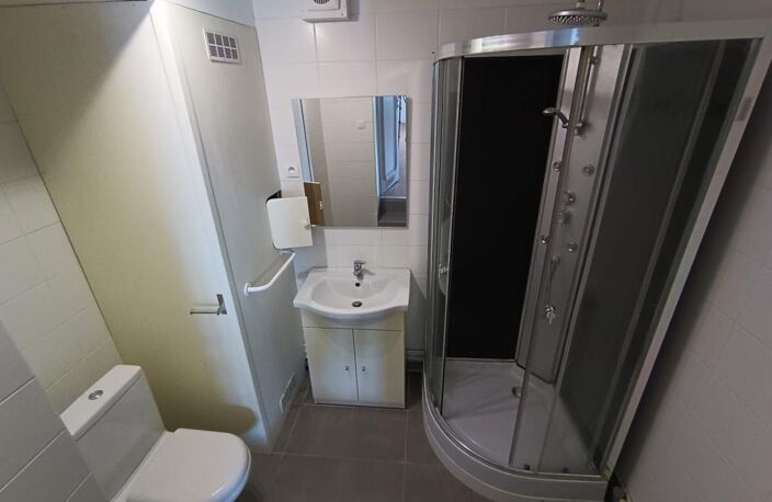Appartement à vendre en centre ville de La Roche sur Yon — photo 5