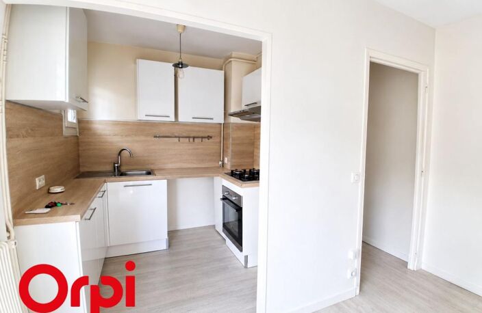 APPARTEMENT T2 AVEC GARAGE, CAVE ET LOCAL MOTO — photo 3