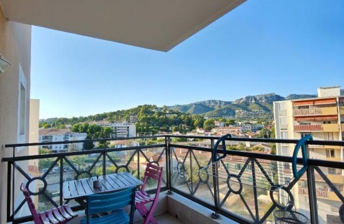 LOCATION d'un appartement meublé F2 (39 m²) à TOULON — photo 3