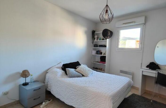 LOCATION d'un appartement meublé F2 (39 m²) à TOULON — photo 5