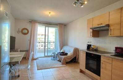 LOCATION d'un appartement meublé F2 (39 m²) à TOULON — photo du bien