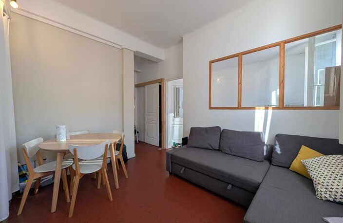 BEL APPARTEMENT MEUBLÉ DE DEUX PIÈCES EN PLEIN CŒUR DU MOURILLON — photo 2