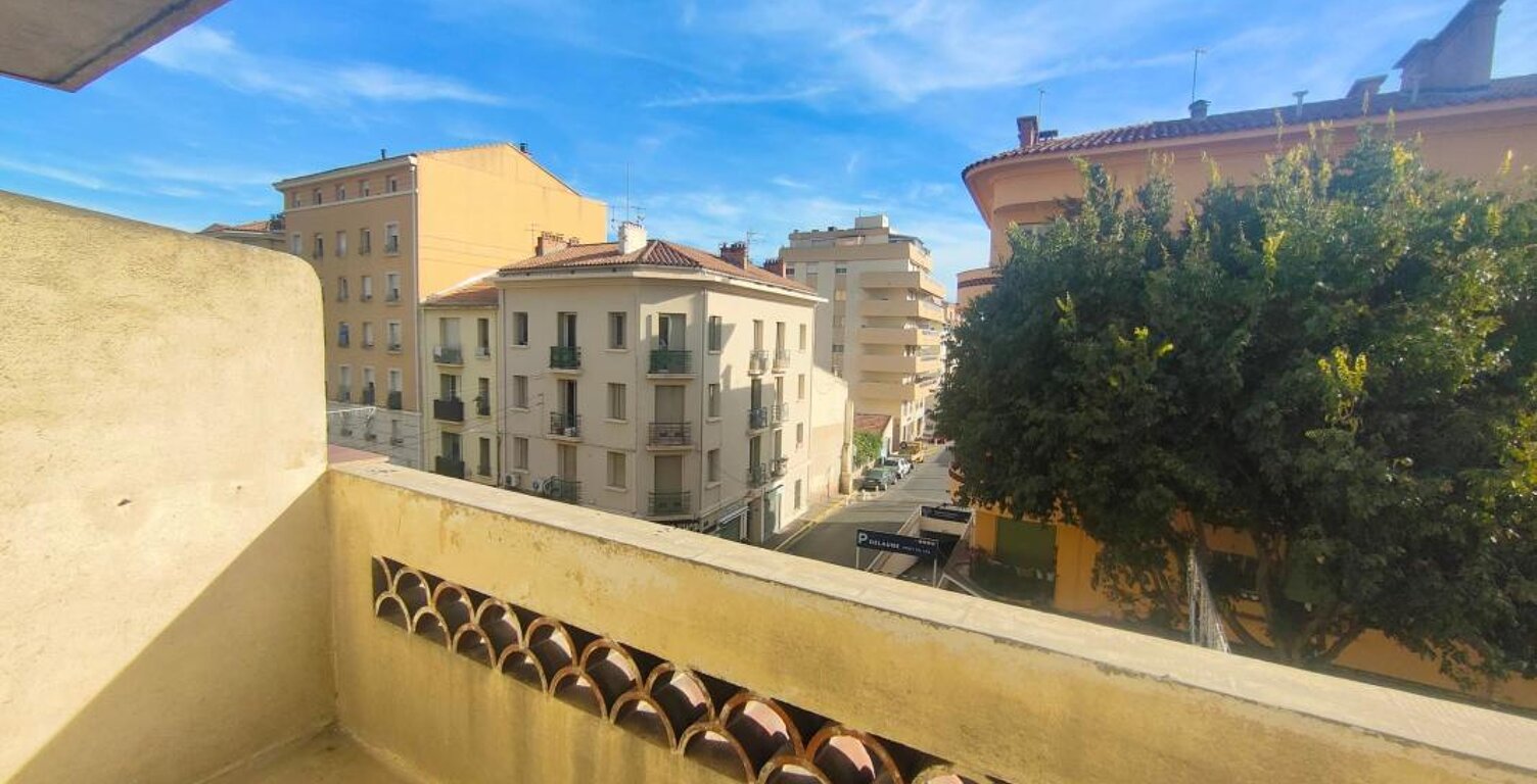 APPARTEMENT À LOUER T2 VIDE TOULON PONT DU LAS — photo 1