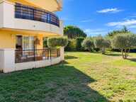 la Seyne sur mer-T3 de 63m2-Terrasse-piscine-cadre verdoyant — photo 2