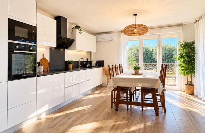 la Seyne sur mer-T3 de 63m2-Terrasse-piscine-cadre verdoyant — photo 4