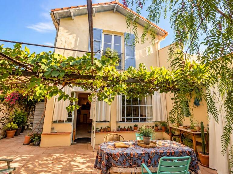 A vendre maison ancienne de type 4 de 75 m² pleine de cachet avec jardin et piscine – sur le secteur des Routes — photo 1