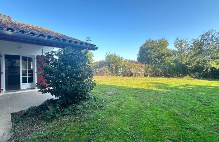 Location maison 5 pièces 158 m² à Hasparren (64240) — photo 2