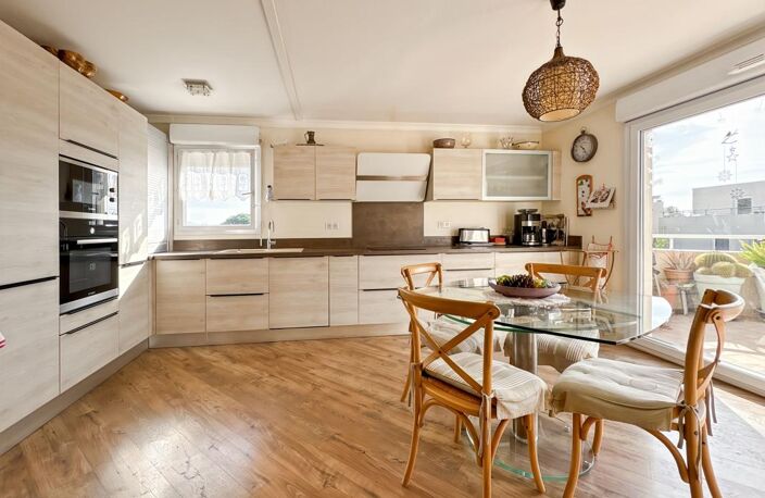 Appartement À Vendre T4 72M² TERRASSE DOUBLE GARAGE — photo 4