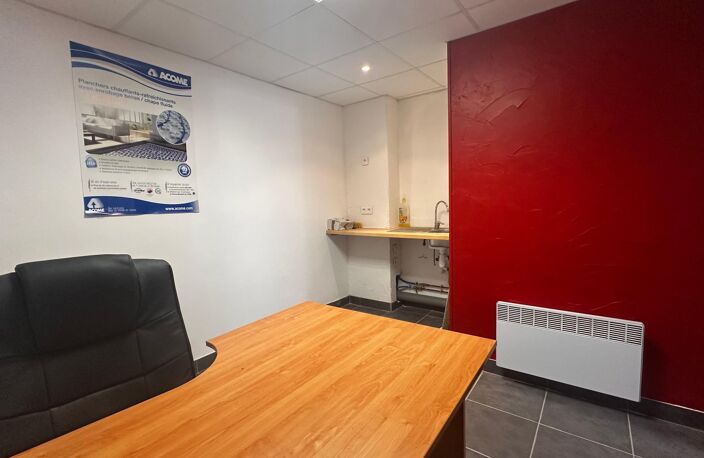 Location commerce  40 m² à Saint-Martin-de-Seignanx (40390) — photo 5