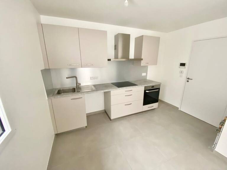 Appartement neuf à louer non meublé — photo 1