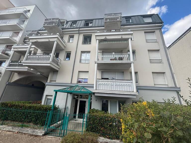 Appartement À Louer — photo 1