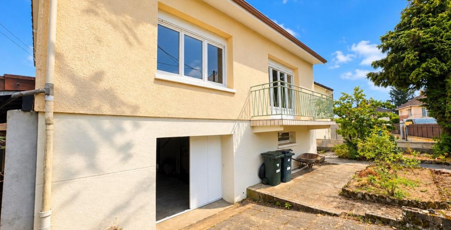   RILHAC-RANCON – Une maison familiale à réinventer, avec un vrai potentiel ! — photo 1