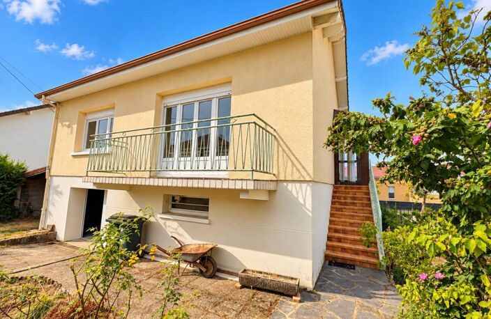   RILHAC-RANCON – Une maison familiale à réinventer, avec un vrai potentiel ! — photo 2