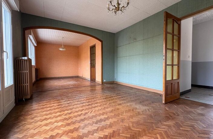   RILHAC-RANCON – Une maison familiale à réinventer, avec un vrai potentiel ! — photo 4