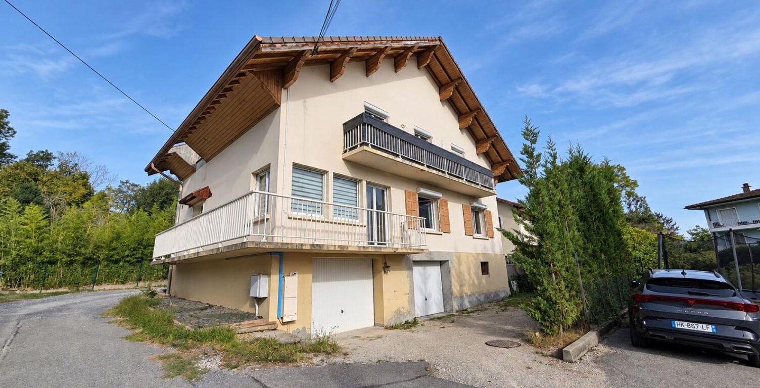 Appartement T4 lumineux de 82,88 m² avec garage à La Roche-sur-Foron — photo 1