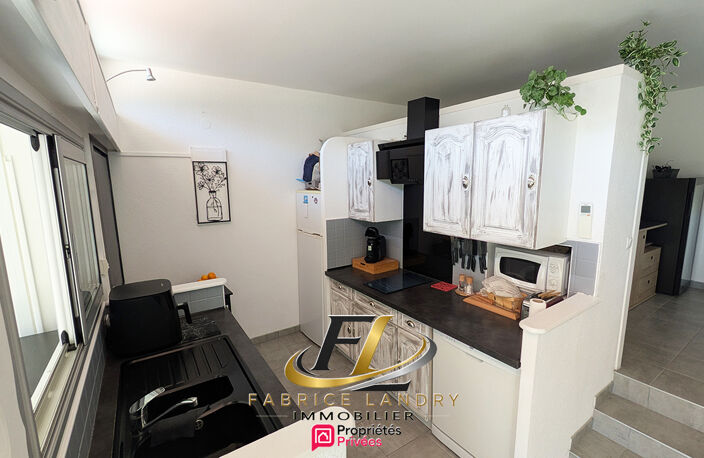 Maison rénovée de 64 M² avec parking privatif — photo 4