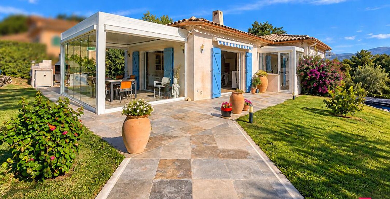Maison  4 pièce(s) plain-pied 130 m2 avec pergola bioclimatique fermé proche autoroute — photo 1