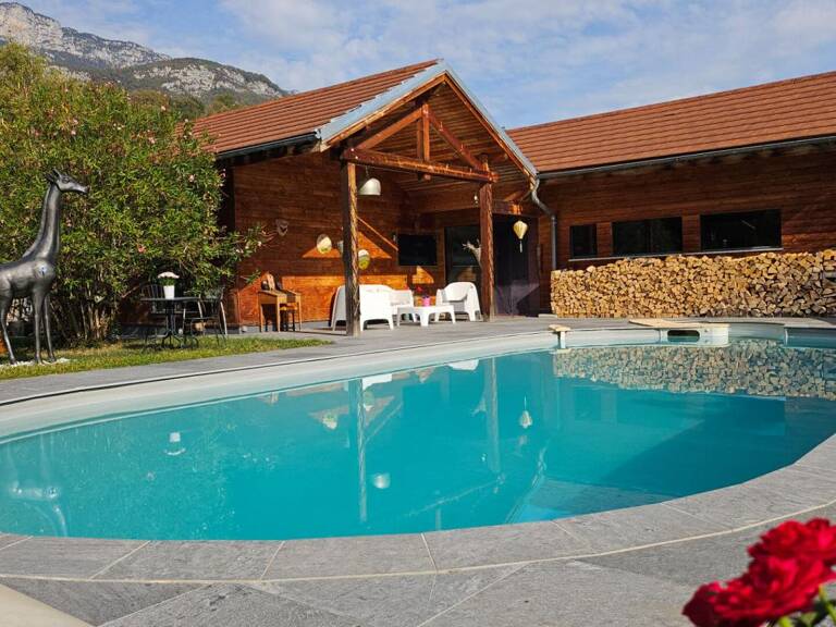 Maison d'architecte bioclimatique 5P 122 m² avec piscine et dépendances à SAINTE-MARIE-D'ALLOIX (38660) — photo 1