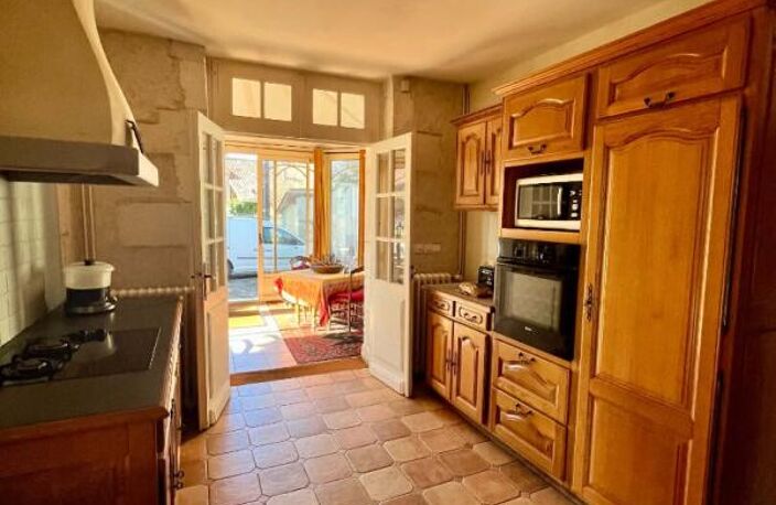 Maison en pierres 147 m2 avec dépendances — photo 4