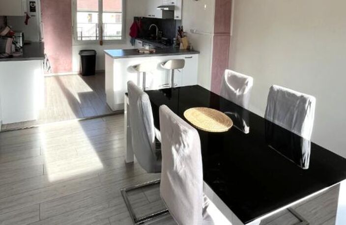 ARINTHOD - Maison individuelle avec terrain, garage et  3 chambres — photo 2