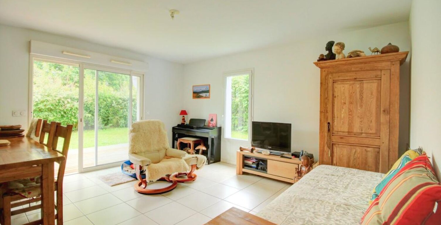 Appartement Espelette 3 pièce(s) 64 m2 - jardin privatif - vue montagnes - 2 places de parking — photo 1