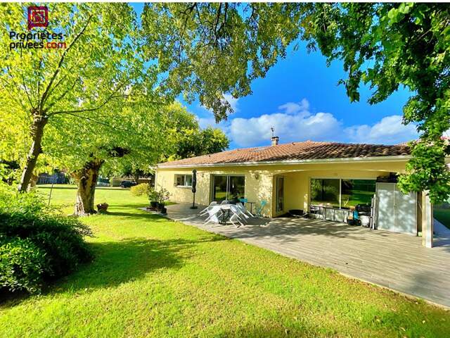 Maison Cadaujac 5 pièces 4 chambres 155 m2 jardin terrasse — photo du bien