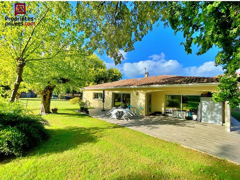 Maison Cadaujac 5 pièces 4 chambres 155 m2 jardin terrasse — photo 1