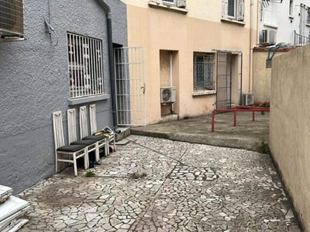 Charmant T2  de 41 m² loué avec cour loué à 458 + 60 euros de charges — photo du bien