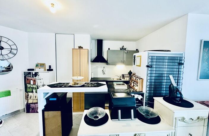 T2 49 m² + terrasse 20 m² + parking — photo 3