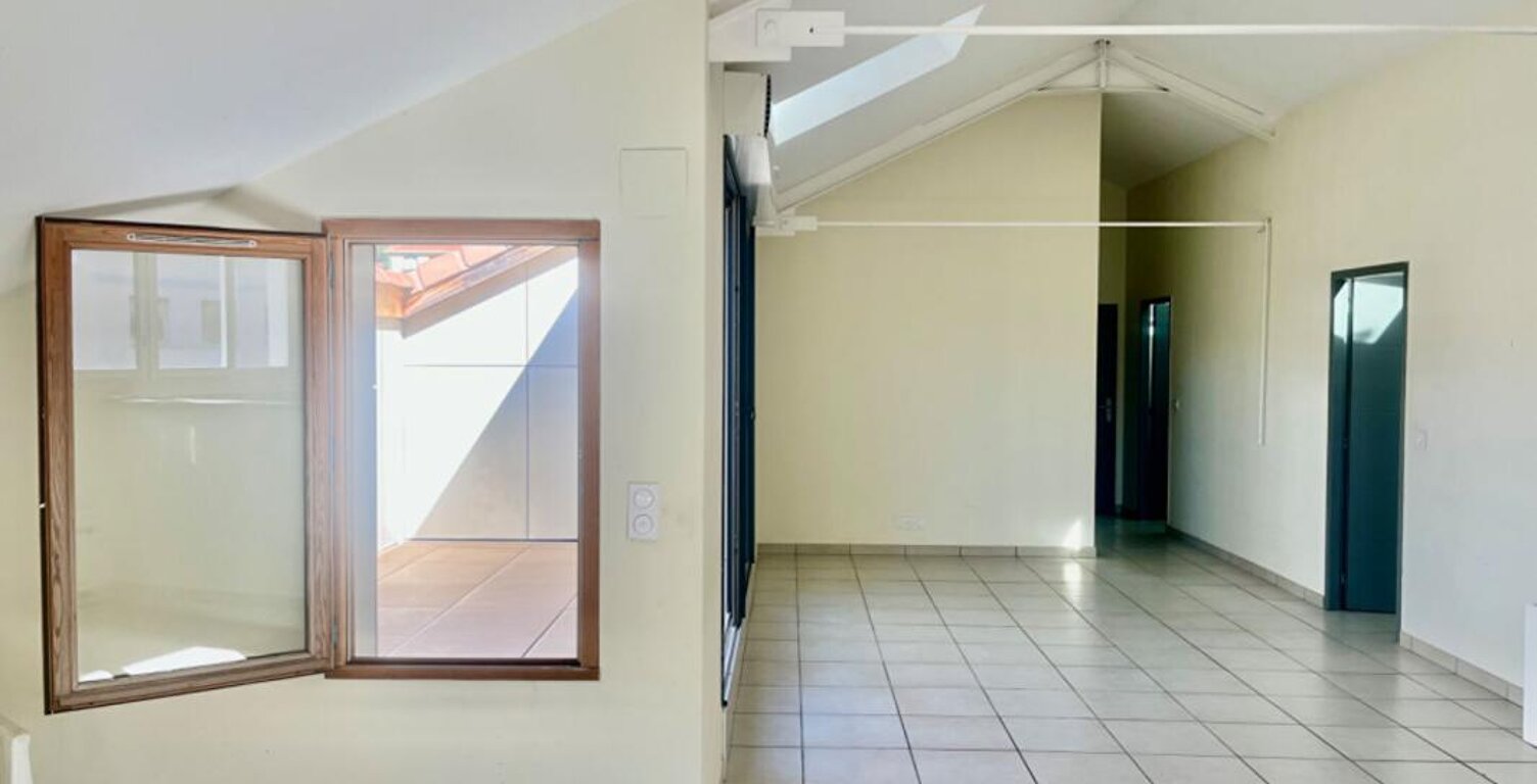 Loft Sisteron 4 pièce(s) 101 m² sur l'axe du centre-ville — photo 1
