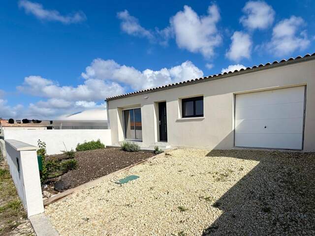 Maison Semussac 17120 5 pièce(s) 99 m2 garage jardin — photo du bien
