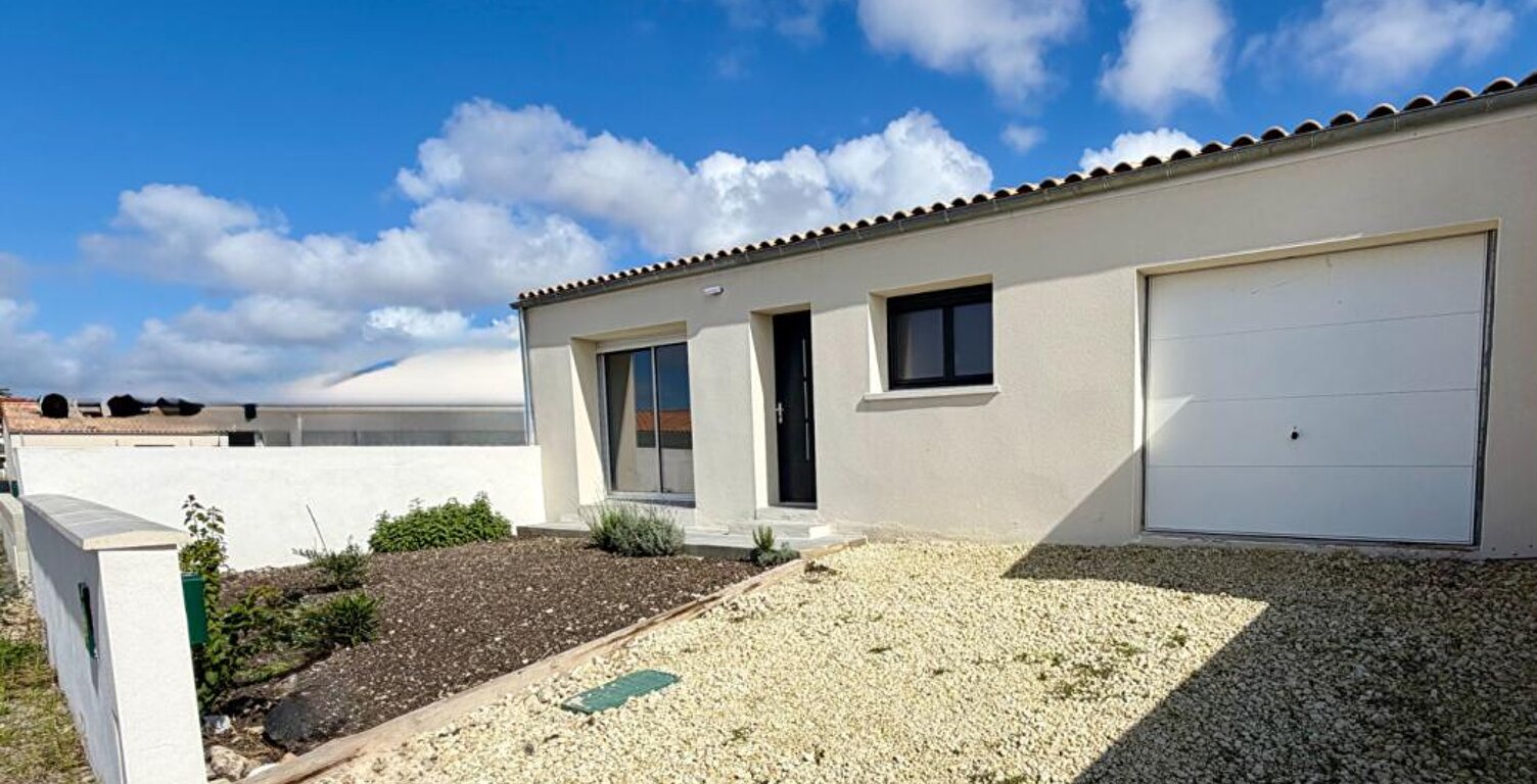 Maison Semussac 17120 5 pièce(s) 99 m2 garage jardin — photo 1