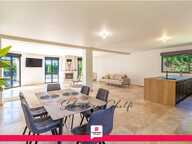 maison contemporaine de plain-pied avec 3 chambres- garage-beau terrain — photo 4