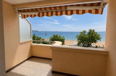 FREJUS-PLAGE  Appartement 2 pièces face à la mer et plage — photo du bien