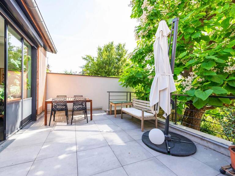 Demeure de  6 pièce(s) de 217m2 au sol - Nanterre Ville — photo 1