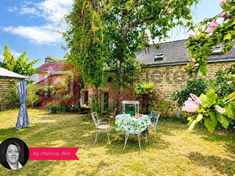 LIMERZEL - UNE MAISON PLEINE DE CHARME AU COEUR DU BOURG — photo 1