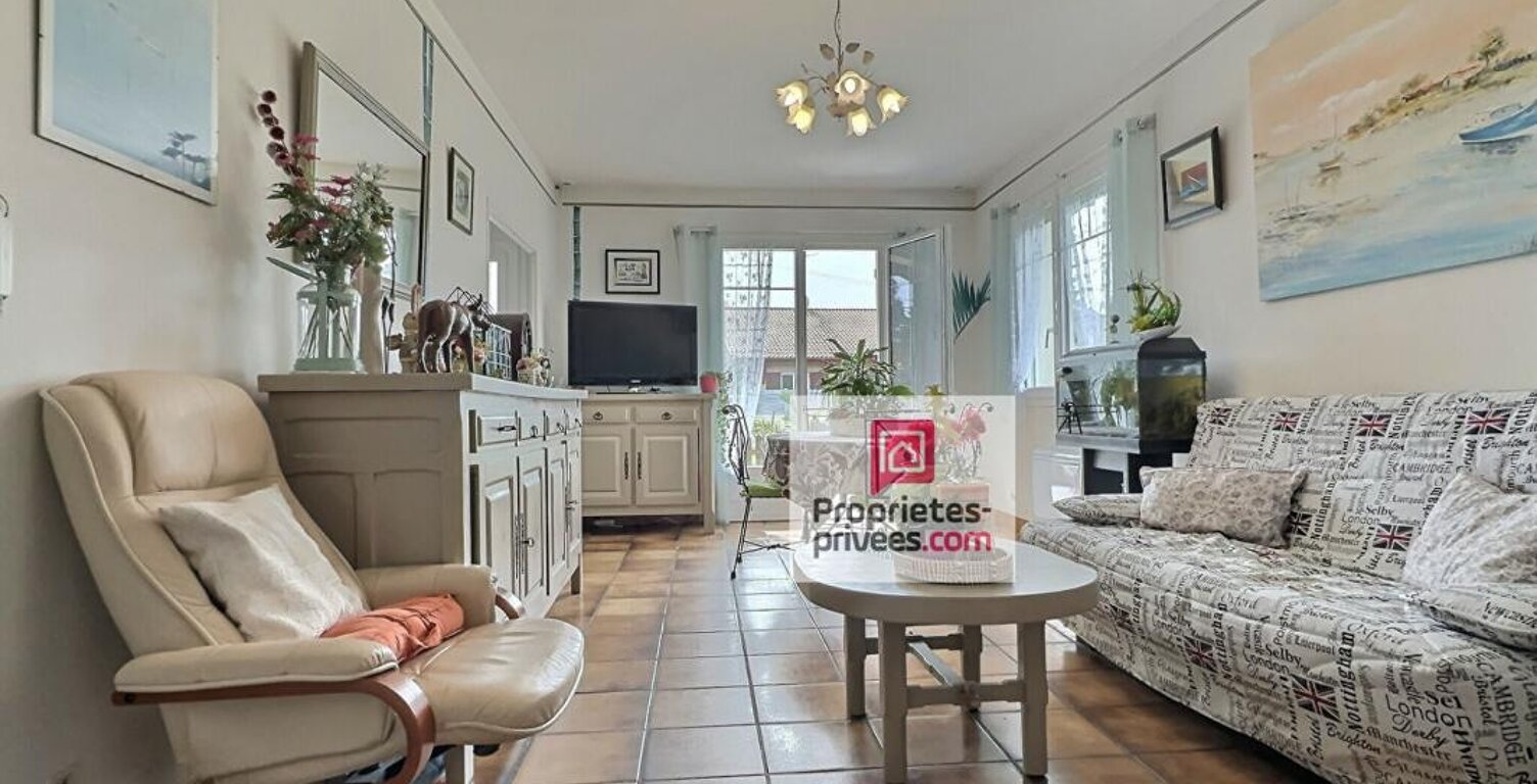 Dept 33 - La Teste De Buch- Maison 5 pièce(s) 79 m2 avec terrasse, son jardin de 745m² et un garage indépendant, une véranda de 10m2 et une buanderie de 15m2 soit une surface utile de 104m2 — photo 1