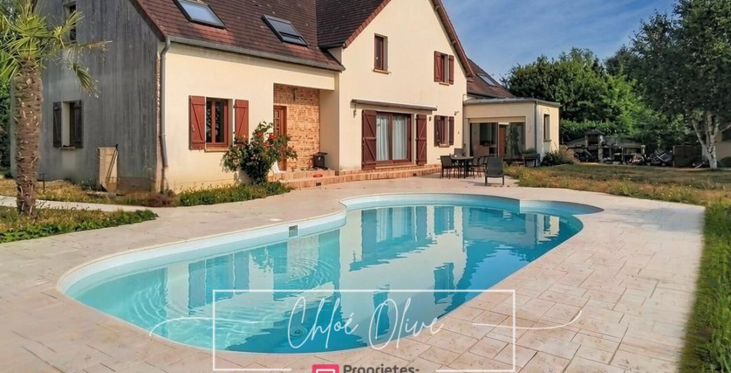 MAISON FAMILIALE 310 m² , PISCINE- VUE DÉGAGÉE , CRÉCY-LA-CHAPELLE — photo 1