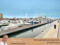 Immeuble de rapport vue port et mer — photo 3